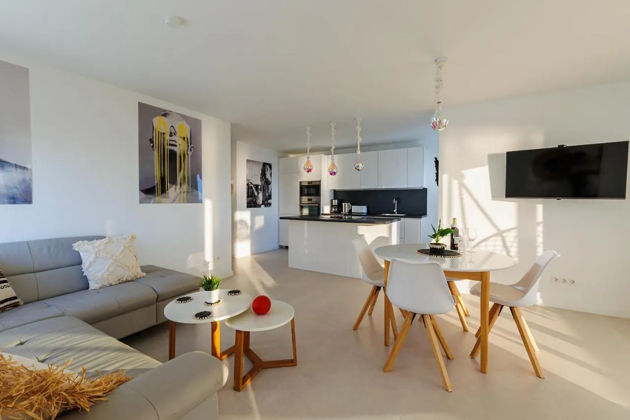 Laguna Beach Wohnung Mit Freiem Meerblick Torrox