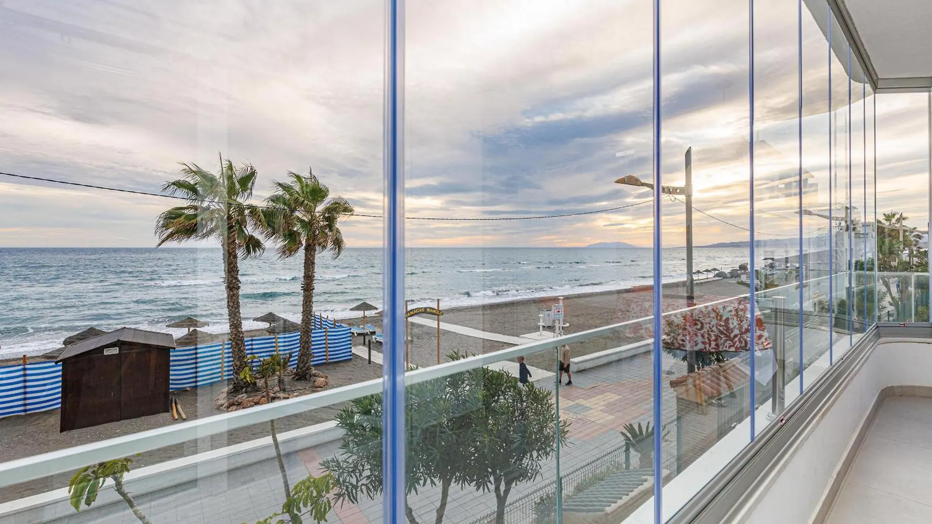 Laguna Beach Wohnung Mit Freiem Meerblick Torrox Appartamento